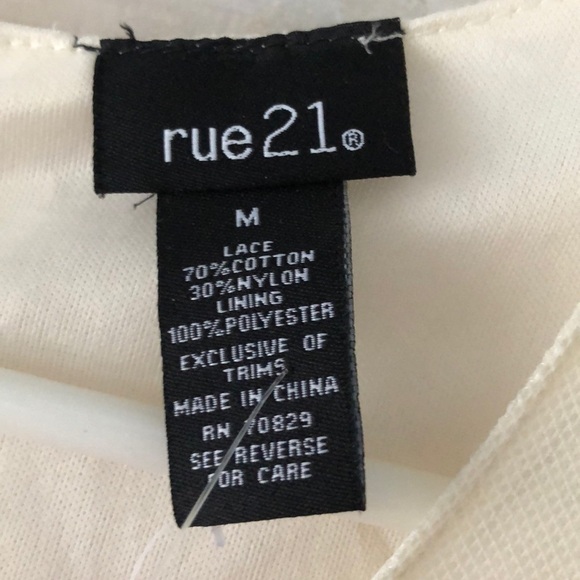 Rue21‎ Lace Cream Dress - Picture 10 of 11